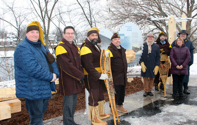 Le Comité des Fêtes du 375e et Desjardins inaugurent la promenade Le Bûcheron