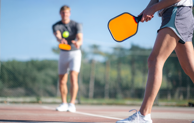 Le Camping Pointe-aux-Oies passe au jeu avec ses nouveaux terrains de pickleball